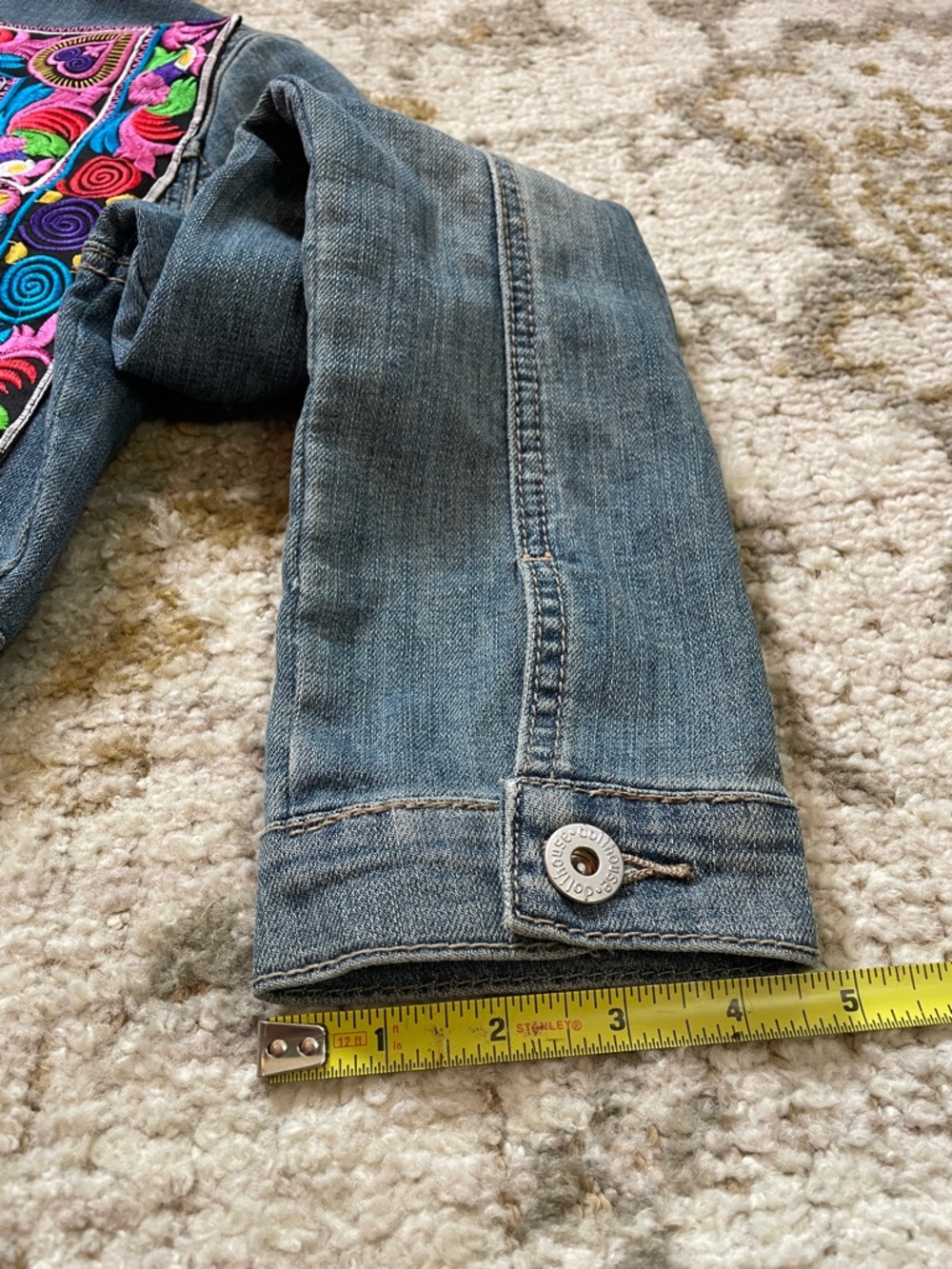 Upcycled Dollhouse Cropped Distressed Denim Jacket with Bird Hmong embroidery M - Picture 13 of 15